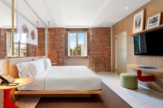 Dettaglio camera Comfort Tripla finestrata Hotel Milu Milano