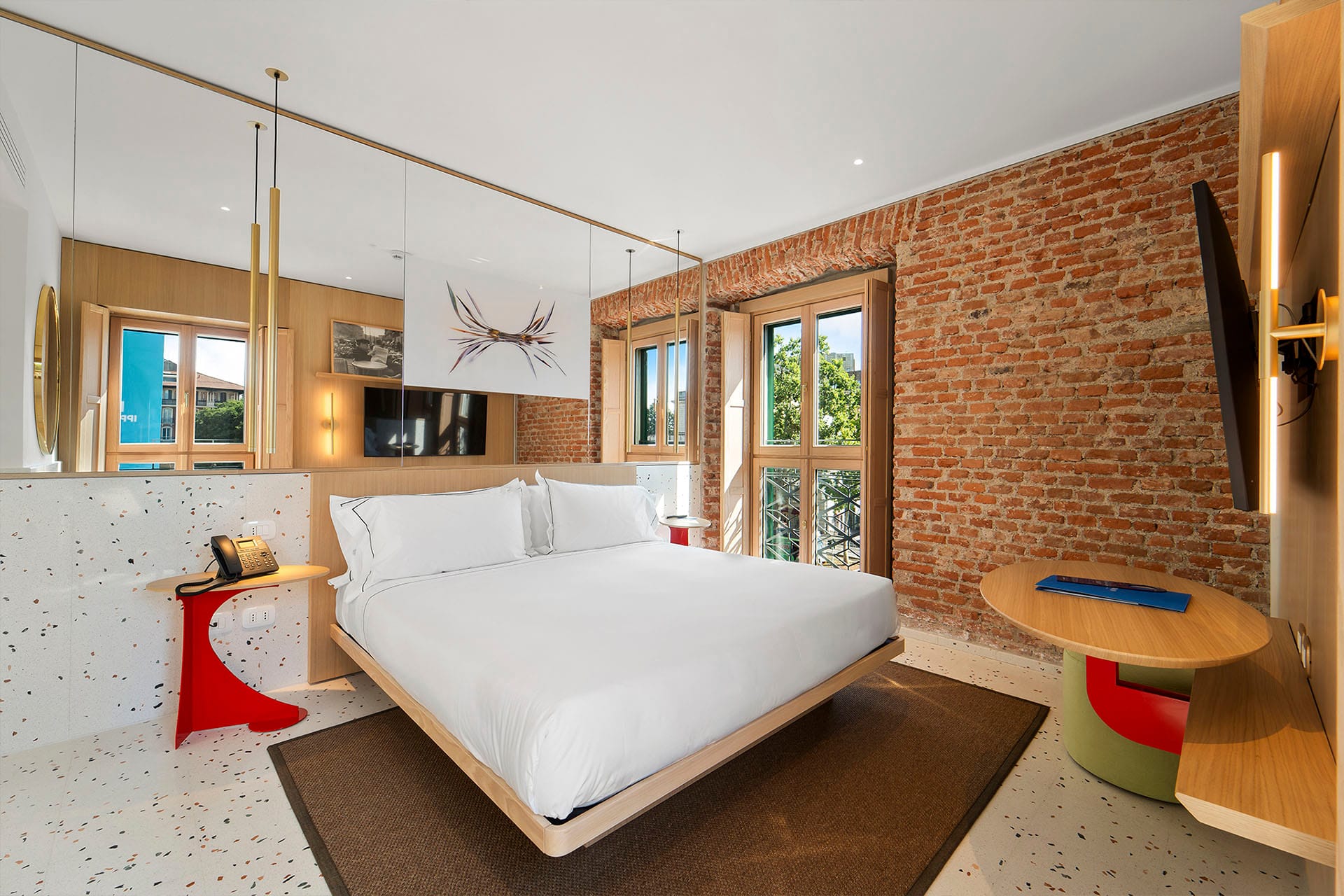 Detalle de Habitación Doble Comfort con cama de matrimonio del Hotel Milu en Milán